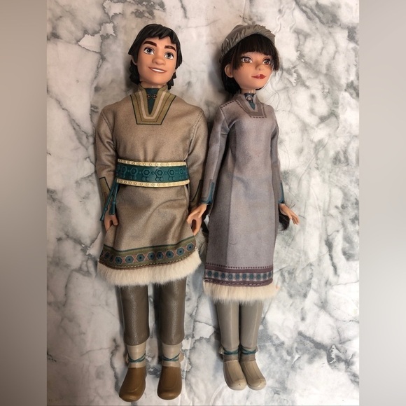 Disney Frozen 2 Forest Expedition Ryder & Honeymaren dolls 11" Hasbro 2018 - Picture 1 of 7